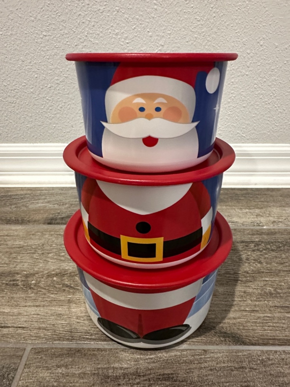 Tupperware Red Blue White Santa Holiday Storage Bowls